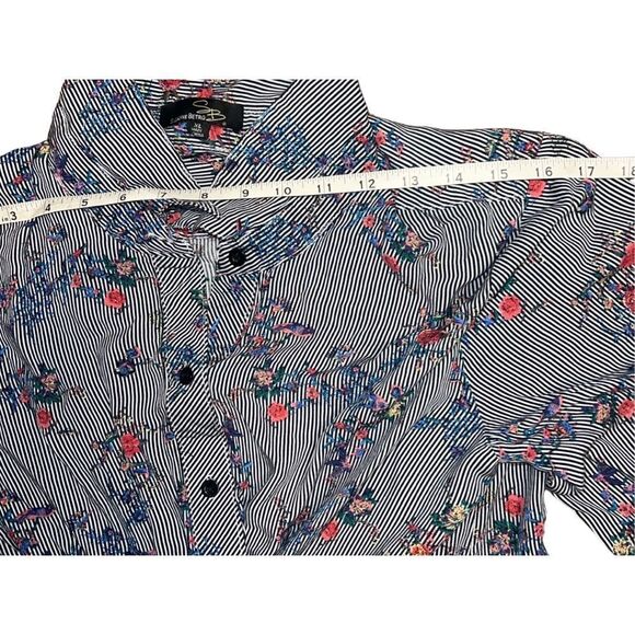 Suzanne Betro Long Sleeve Gray Striped Floral Design Waist Twist High Low Dress - Picture 9 of 11